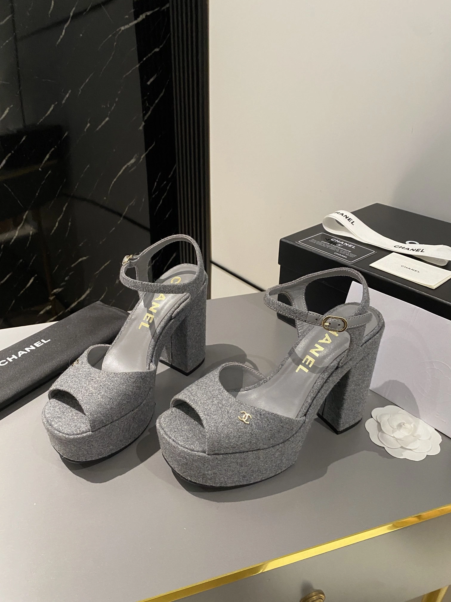 3h1958 G45740 B17146 NZ517 Heel height：9.5CM Waterproof：3.5CM sheepskin item:DT-X000J1207